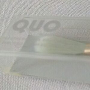 Quo Feathered Eye Brush